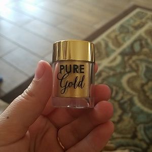 Too faced gold pigment